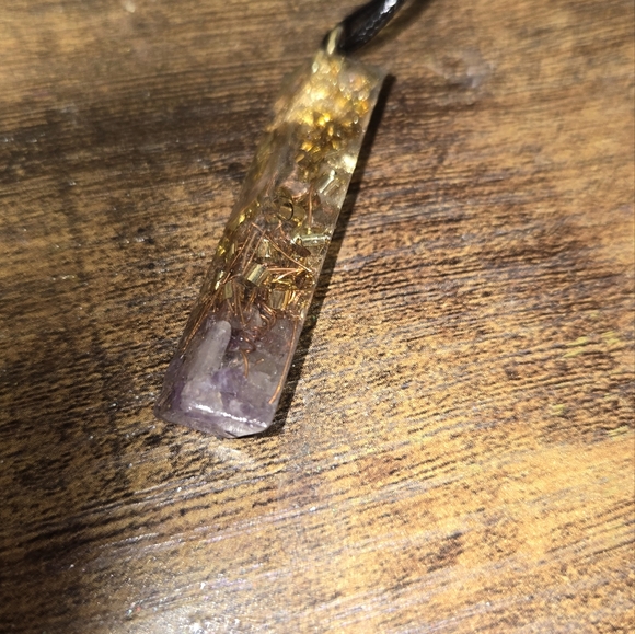 Amethyst Orgonite Pendant EMF PROTECTION Protect Your Energy - Picture 3 of 4